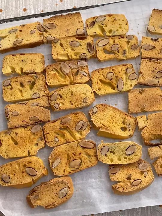 复刻意式杏仁脆饼!0糖油吃起来嘎嘣脆～