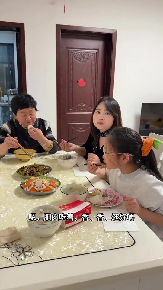 婆婆知道我爱吃她做的清炖鱼,今天回来又给我做了清炖鱼。#记录真实生活#婆媳#清炖鱼#人间烟