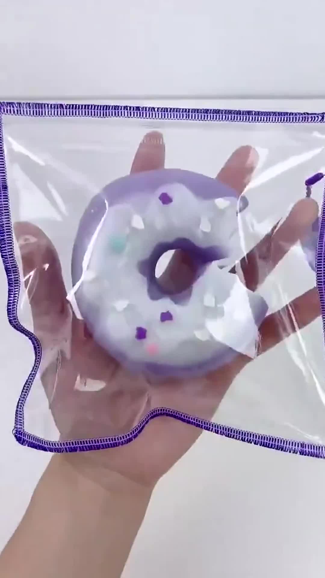 紫色甜甜圈