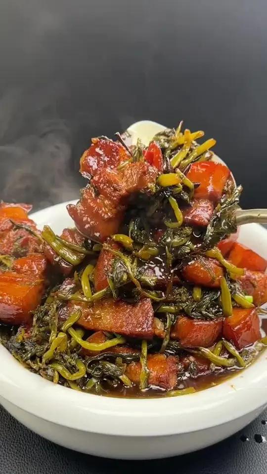 油菜苔烧肉太好吃了