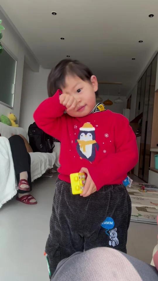 小企鹅毛衣