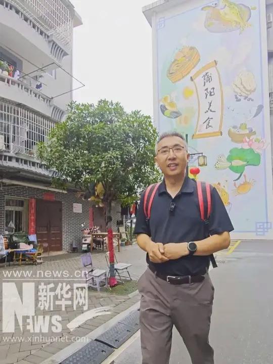 不过个早,不算来过应城。猪油饼、沙子馍、豆皮、鳝鱼面、甲鱼粉、热干面配财鱼汤……湖北应城人