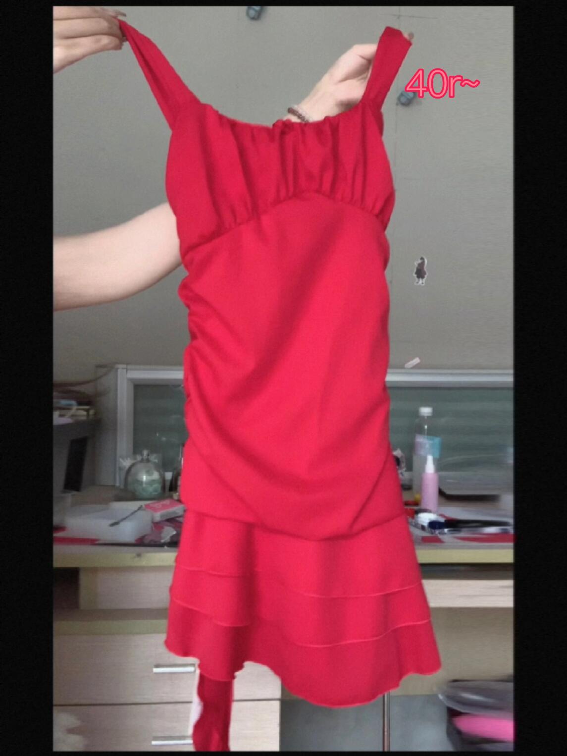 150\u002F88 平价衣服贵穿第一弹“红色蛋糕裙”