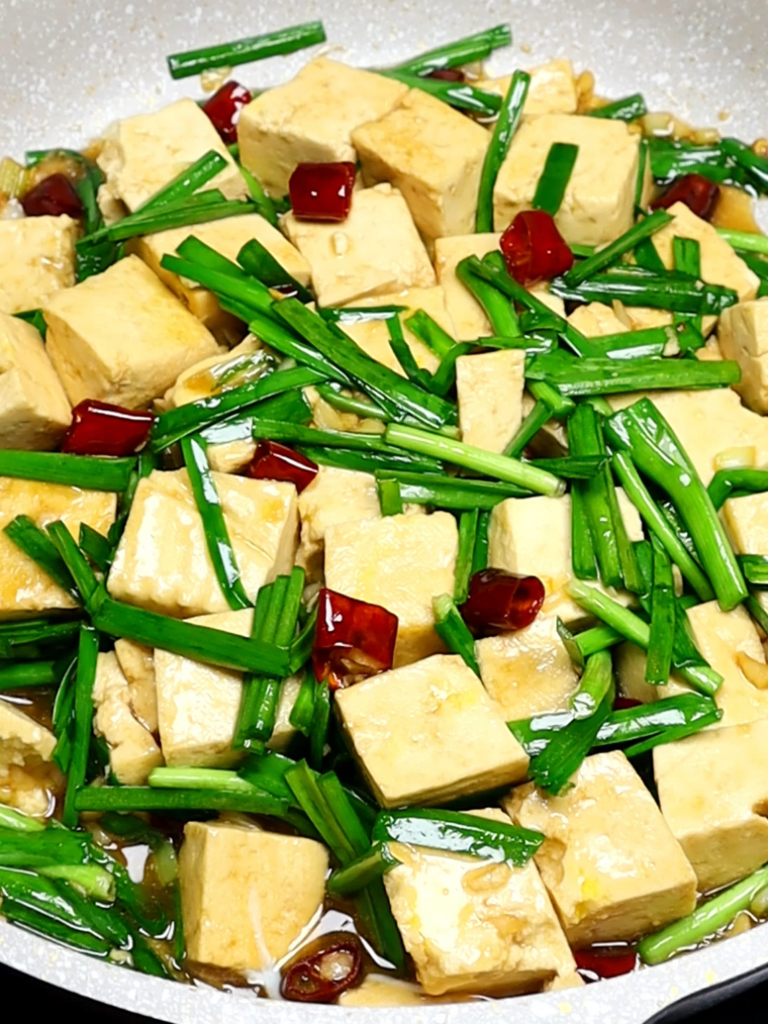 素炒豆腐 简单快捷 鲜嫩入味