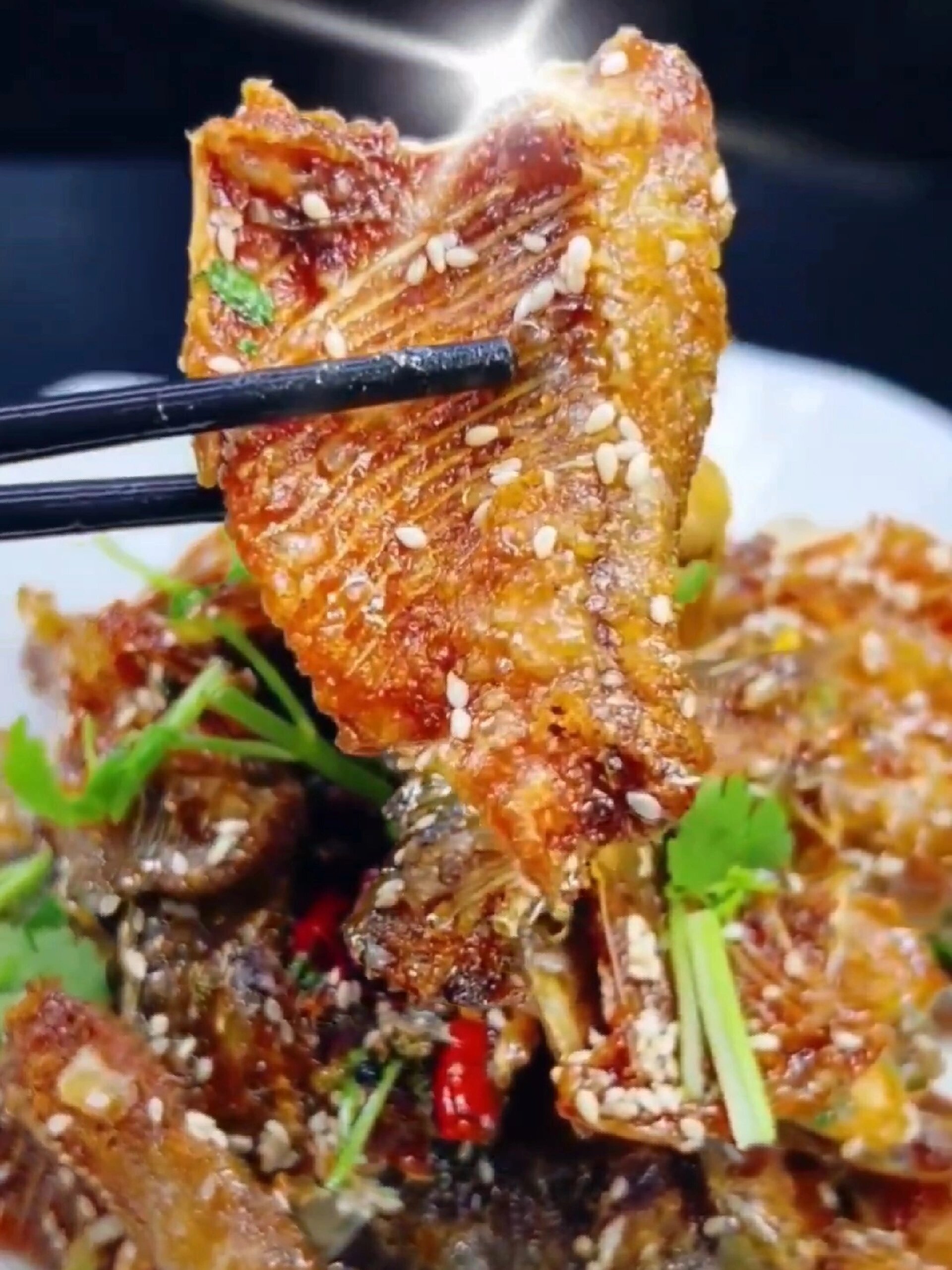 一分钟教会你连鱼刺都能吃的香酥鲫鱼