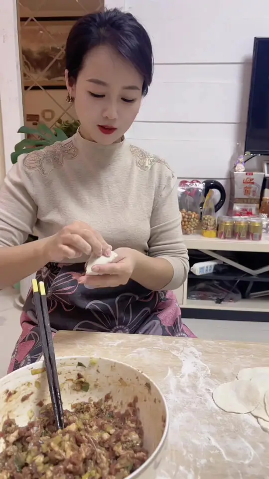 俺们河南的饺子叫“扁食”你们那叫啥？猪肉大葱馅是不是可以封神了？