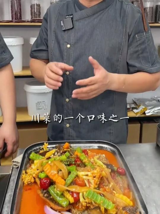 万州烤鱼教程,万州泡椒味烤鱼做法