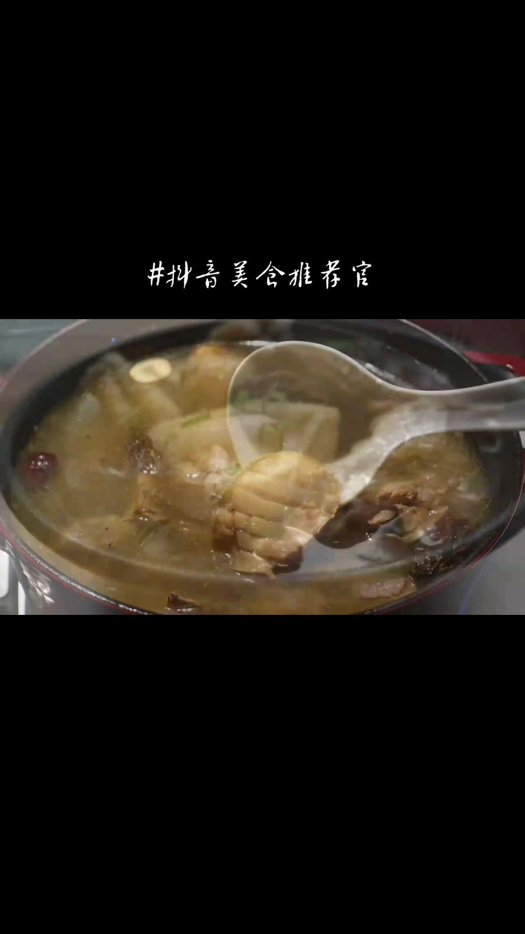 羊肚菌鲍鱼炖鸡汤 做菜我是认真的努力做好每一道菜 羊肚菌的家常做法 吃货的世界唯有美食不可