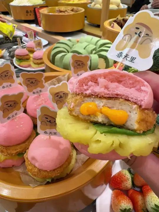 旋转自助小火锅就应该这样吃!