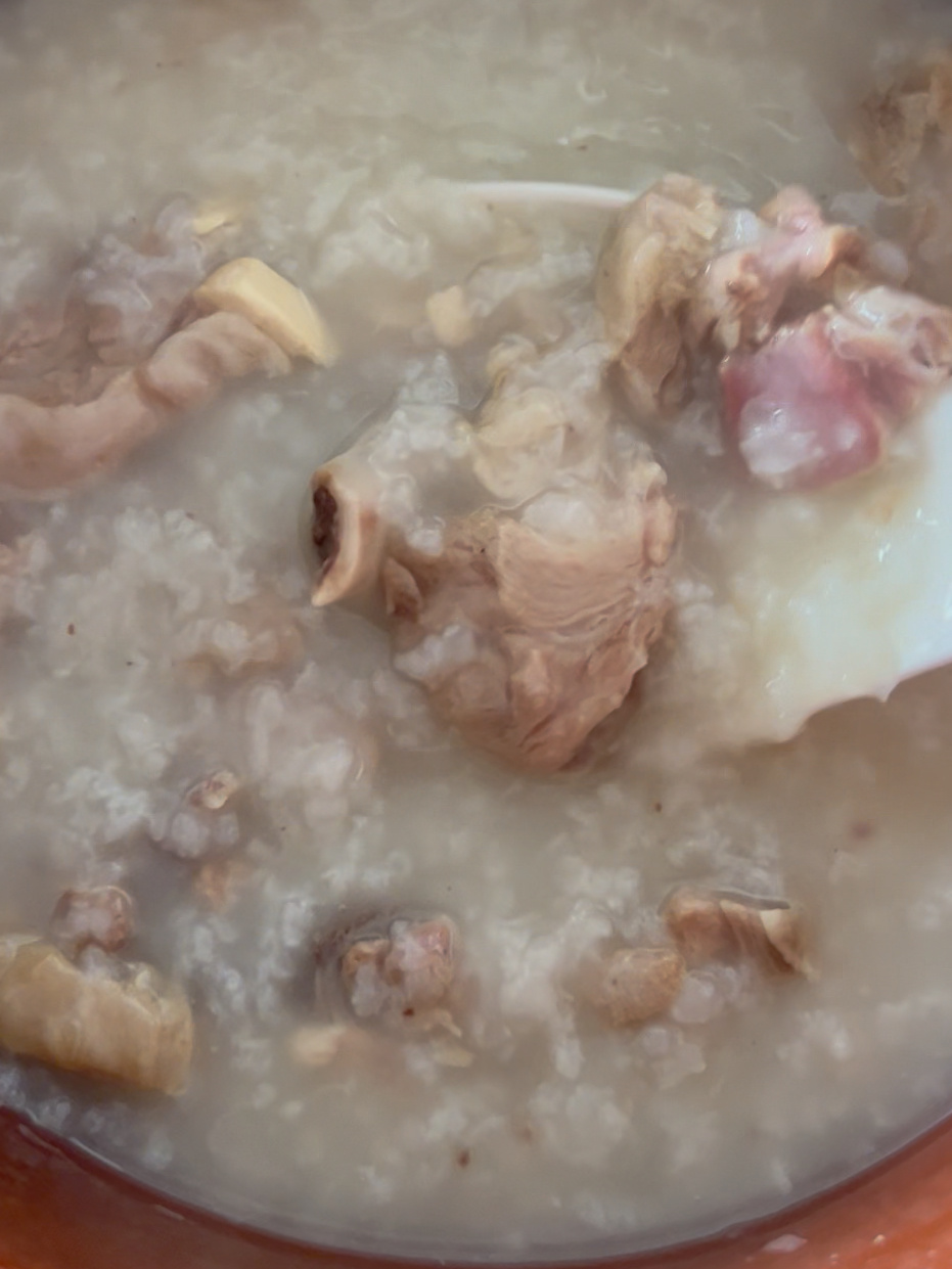 超有深度但做法超简单的羊肉粥～