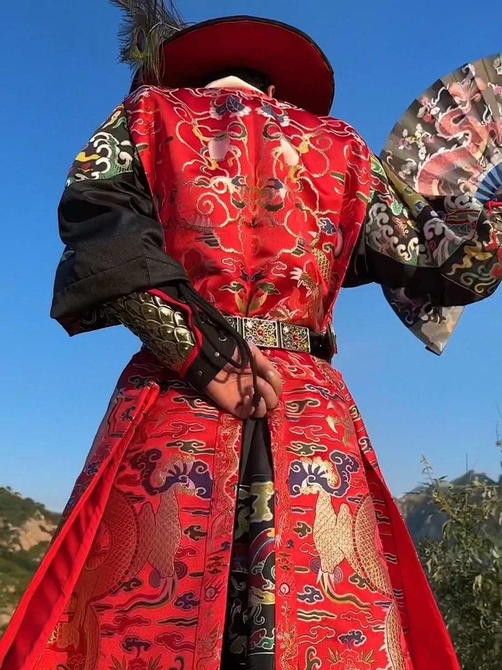 飞鱼服!不管过去多少年,老祖宗的审美依旧是天花板级别的存在