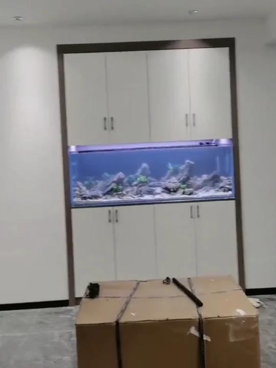 柜子不一定只能是柜子 也可以变成鱼缸柜