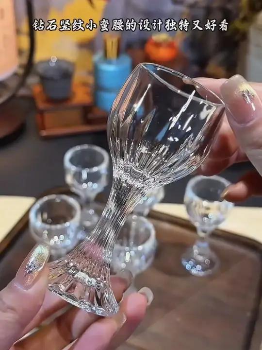 「六只装」高颜值水晶红酒杯高脚杯套装家庭聚餐轻奢高档鸡尾酒杯子