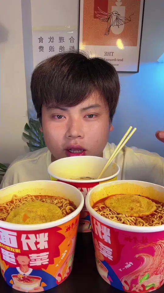 新口味的粉面菜单来咯～螺丝粉味第一次尝试就爱上了