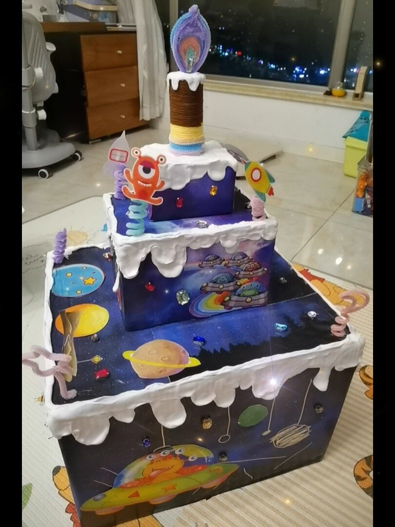 纸箱蛋糕幼儿园手工