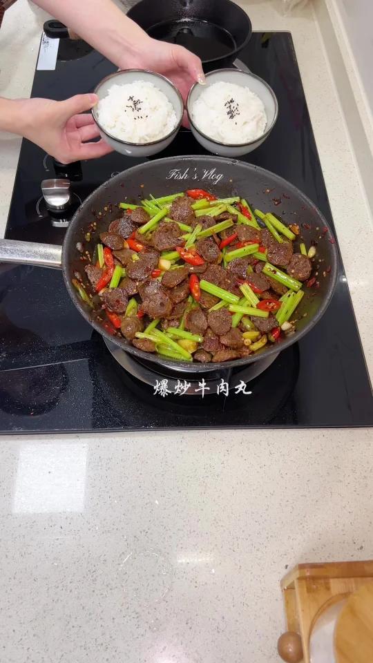二人食|超下饭的牛肉丸做法香辣又过瘾