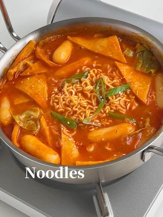 超浓郁韩式辣炒芝士年糕鱼饼拉面巨好吃