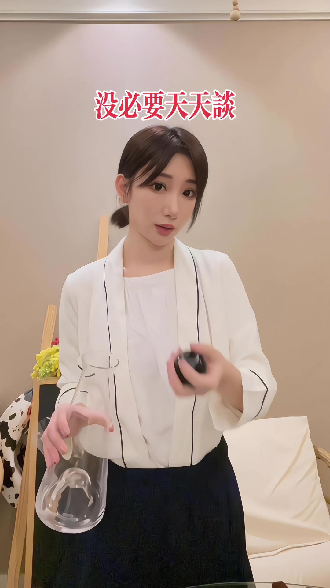 爱情 情感语录 谈恋爱嘛,就是想谈的时候就谈。没必要天天谈,天天谈感觉像上班!心灵感悟 心