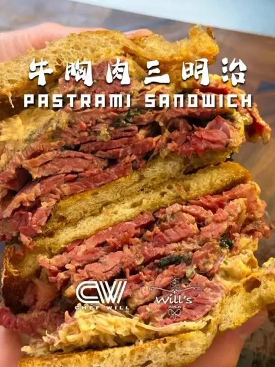 主厨揭秘爆款牛胸肉三明治！今天来教给大家一个非常好吃的牛胸肉三明治！一周的时间才能做出来～