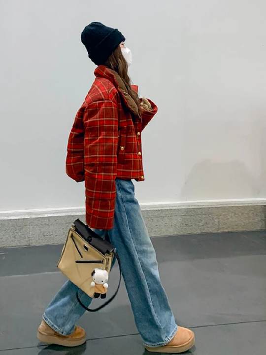 新年红格纹肯豆短款90白鸭绒面包服