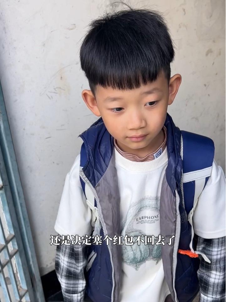 山东远嫁浙江,老公不在家,带俩娃和公婆同住的日常,今天娘家弟弟结婚,我却没回去,婆婆看出我