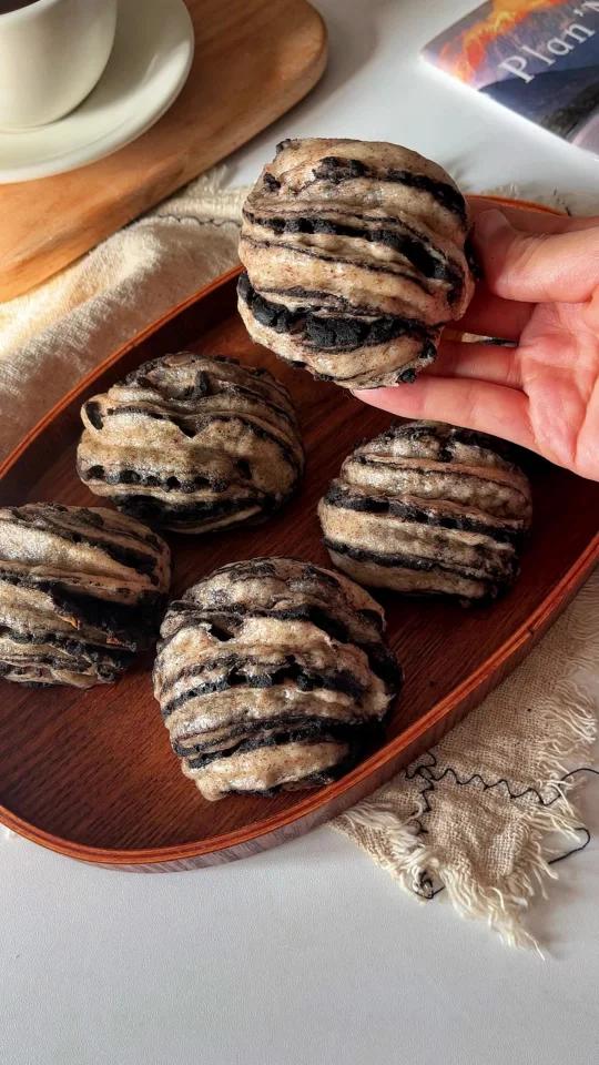 太香啦适合秋冬养生0油糖黑芝麻全麦花卷