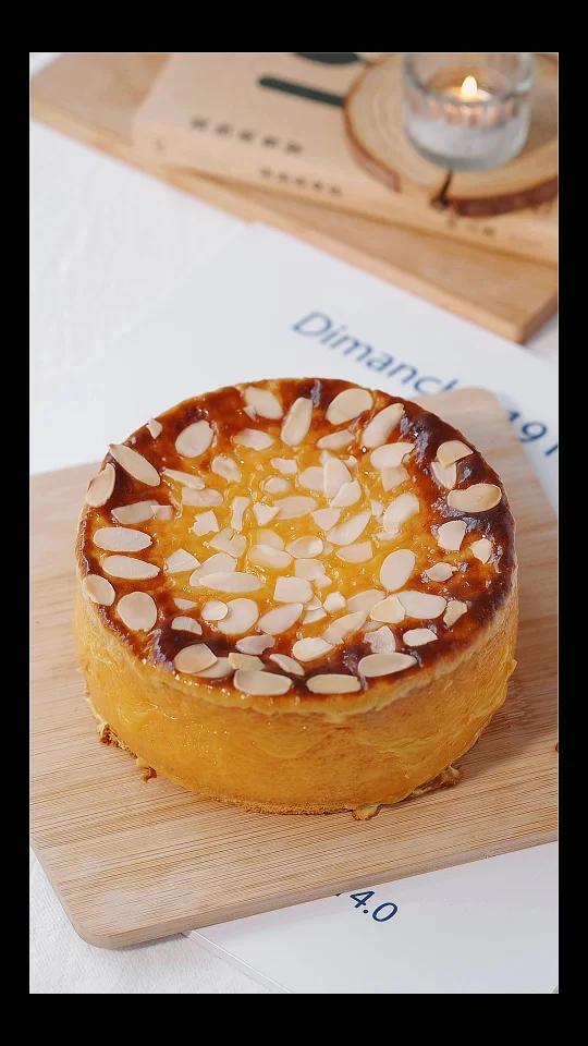 岩烧乳酪蛋糕真的好吃!一次一个不够吃～