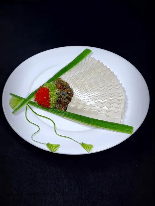 玉扇皮蛋豆腐蔬菜切法摆盘技巧皮蛋豆腐学会快去试试吧?玉扇