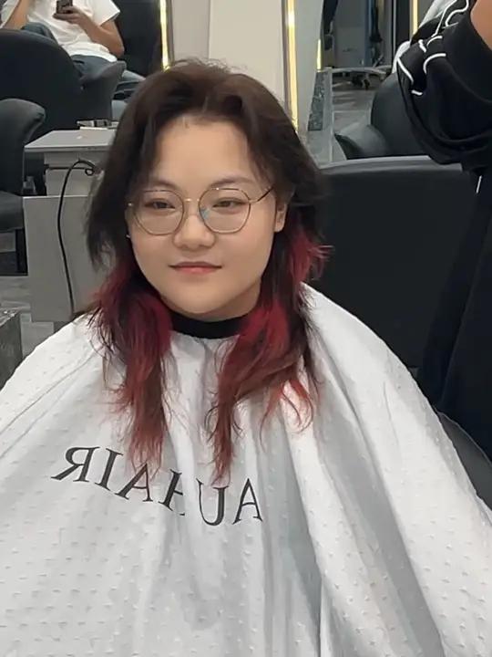 不一定斩男但是一定斩女的狼尾鲻鱼头卷发