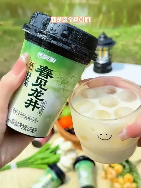 香飘飘真的太懂爱喝奶茶的女孩了,竟然新出了轻乳茶,好好喝#仙女爱喝的奶茶 #快冲这杯神仙饮