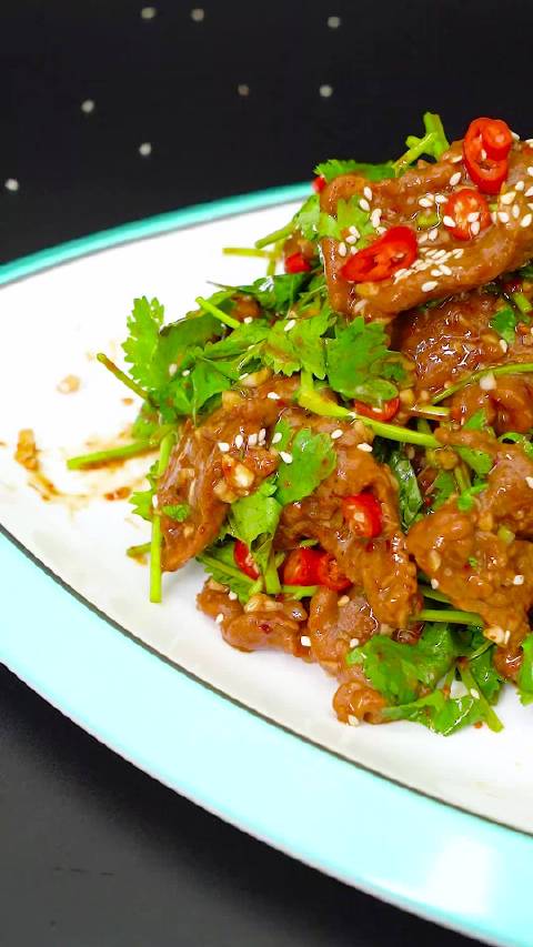 家常菜凉拌牛肉怎么做好吃,今天来学老弟这样做一下吧