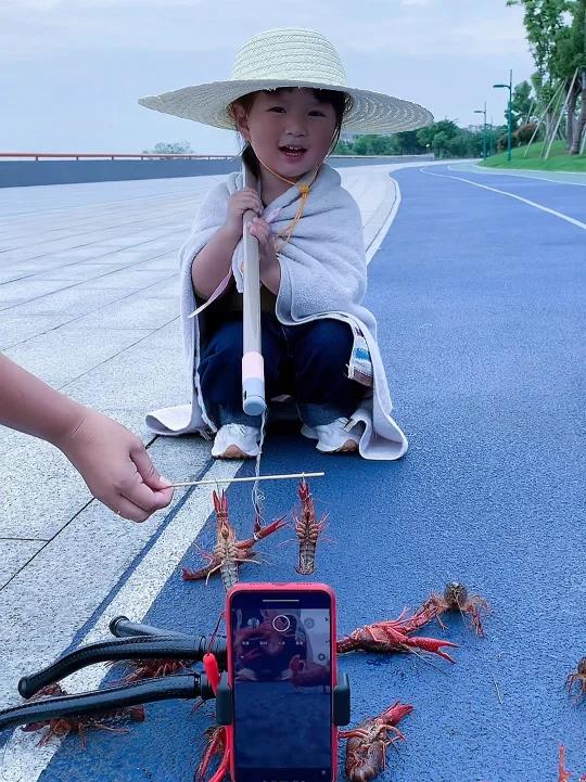 小龙虾+西瓜创意照片