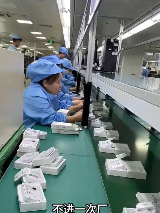 不进一次场厂,你永远不知道钱难挣,屎难吃,因为不仅要工作12个小时,而且食堂饭菜还非常难吃