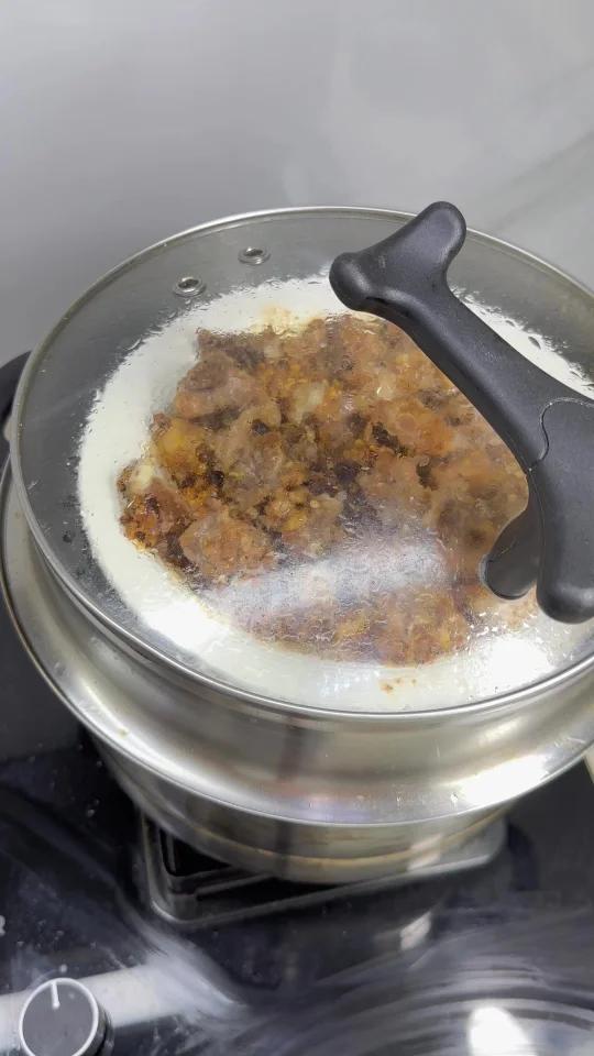 广东版饭菜一锅出 豉汁芋头排骨 蒸米饭