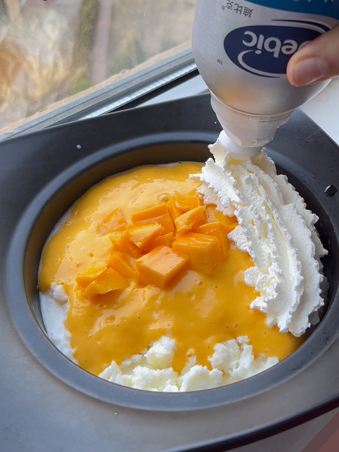 两步做出可以出摊的芒果刨冰