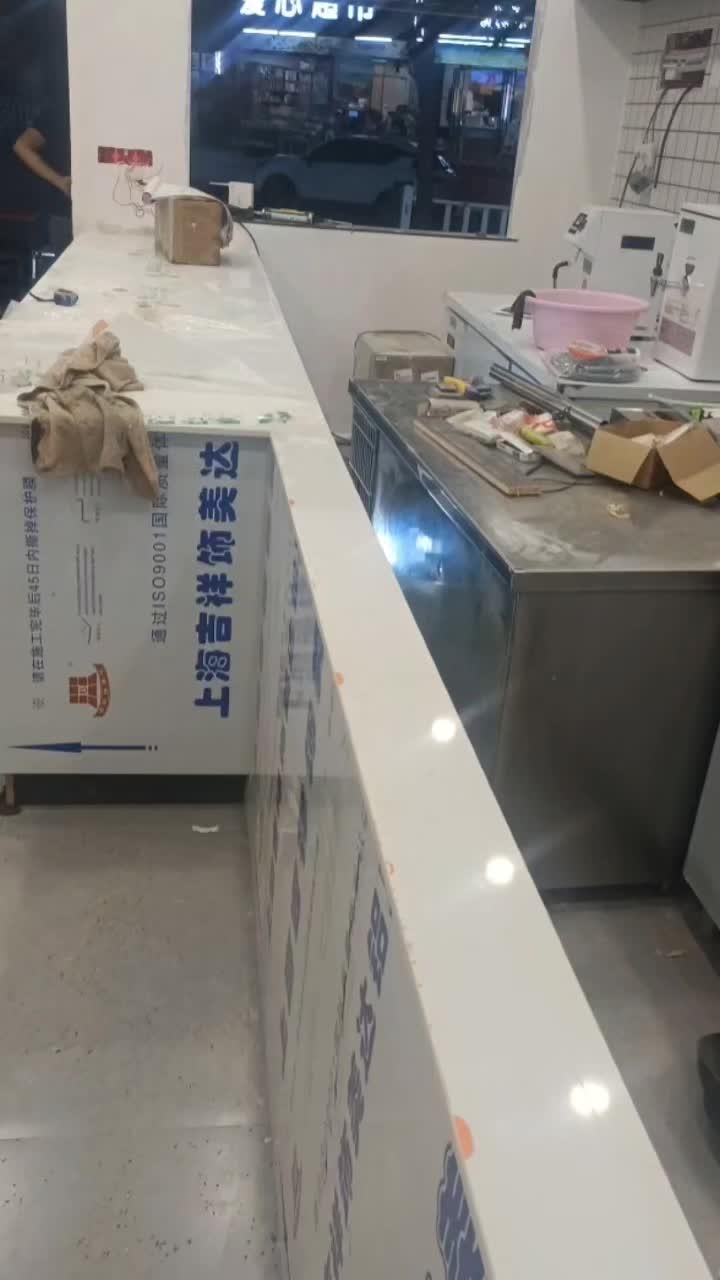 趁年轻,余额不足可以挣 电量不足可以充 这个时代给了我们逆风翻盘的机会 我们要勇于尝试 奶