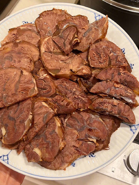 唯有美食不可辜负 酱牛肉有多香 第一次发正式教程!这个版本 是我自己试了很多次最喜欢的做法