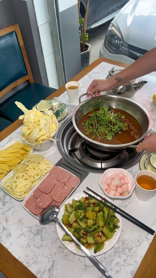 好吃不贵经济实惠 的 红河干锅旱鸭 来啦!你确定不 点击视频左下角定位抢购 抖音团购优惠 