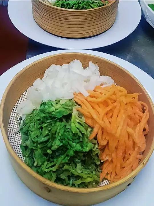 春天都蒸什么野菜,来晒一晒……#徐州美食 #蒸菜 #徐州静园乡村菜 #凉菜