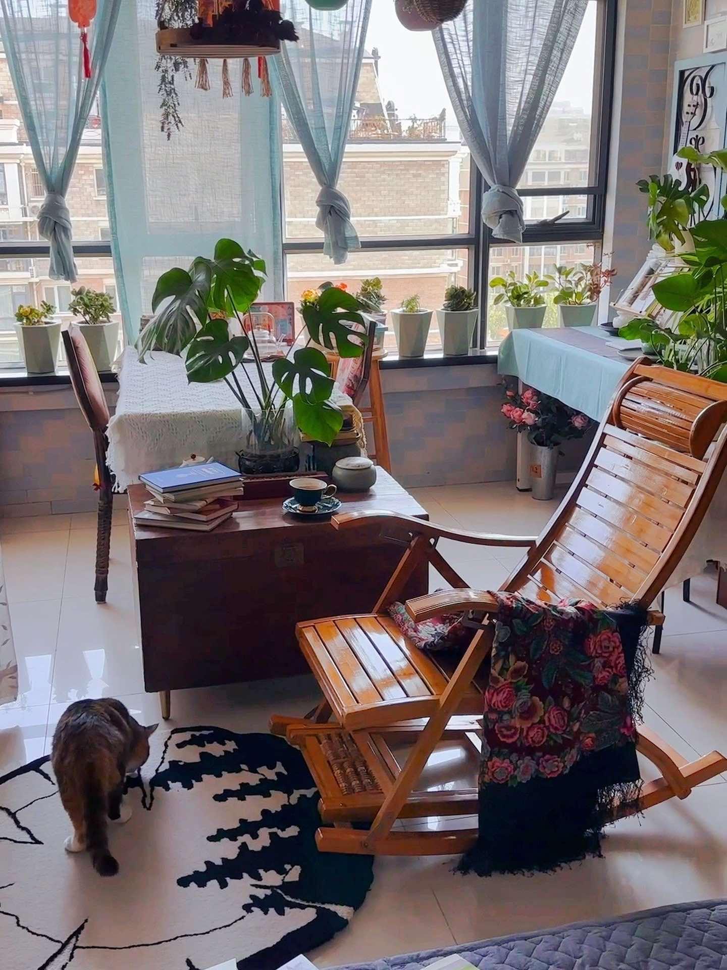 糖和盐一模一样,不尝一下味道,很难辨别,就像人与人之间,不打交道永远都不知道他内心的善良和