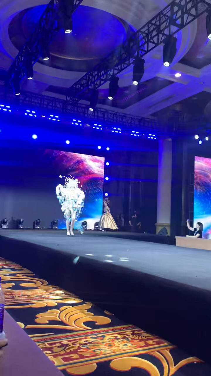 2025AMCC世界美业技能大赛晚宴发型部分作品