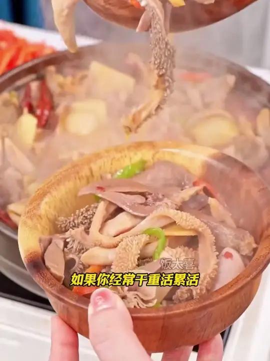 只要你家里有锅,想吃正宗内蒙羊杂汤其实比烧开水还简单,今天买2袋送2袋,有条件的赶紧囤!