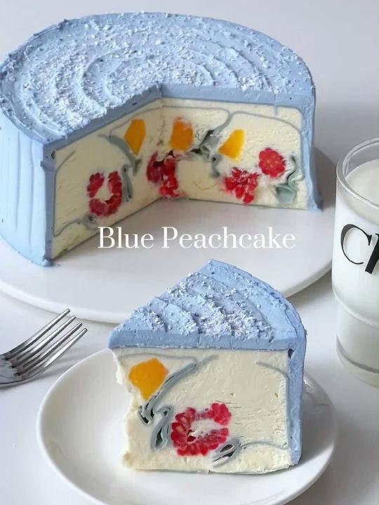 藤上生花海蓝椰香千层水果慕斯蛋糕