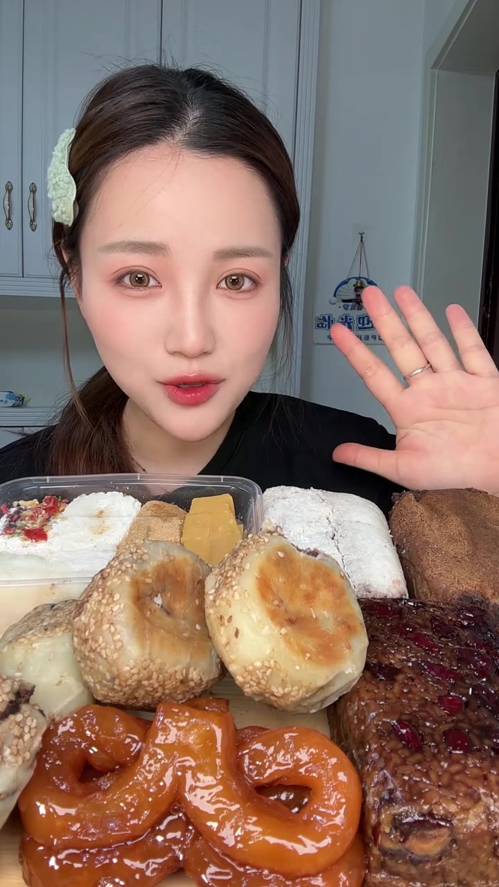 炫老回回糕点，品尝京八件，甜食美味