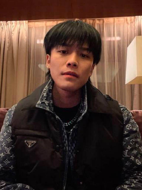 「疯狂小杨哥公布商品质检报告:样品所检项目合格」11月17日,疯狂小杨哥公布所售金正破壁机