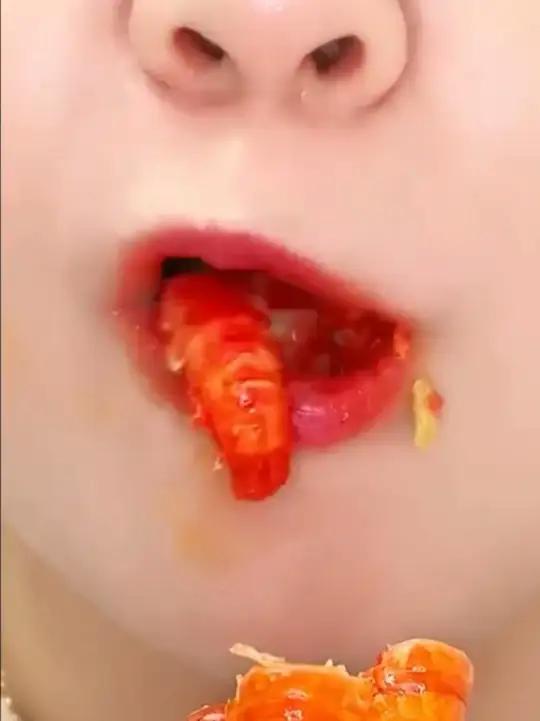 看完小龙虾的养殖过程以及加工过程,真是忍不住想来上一口!