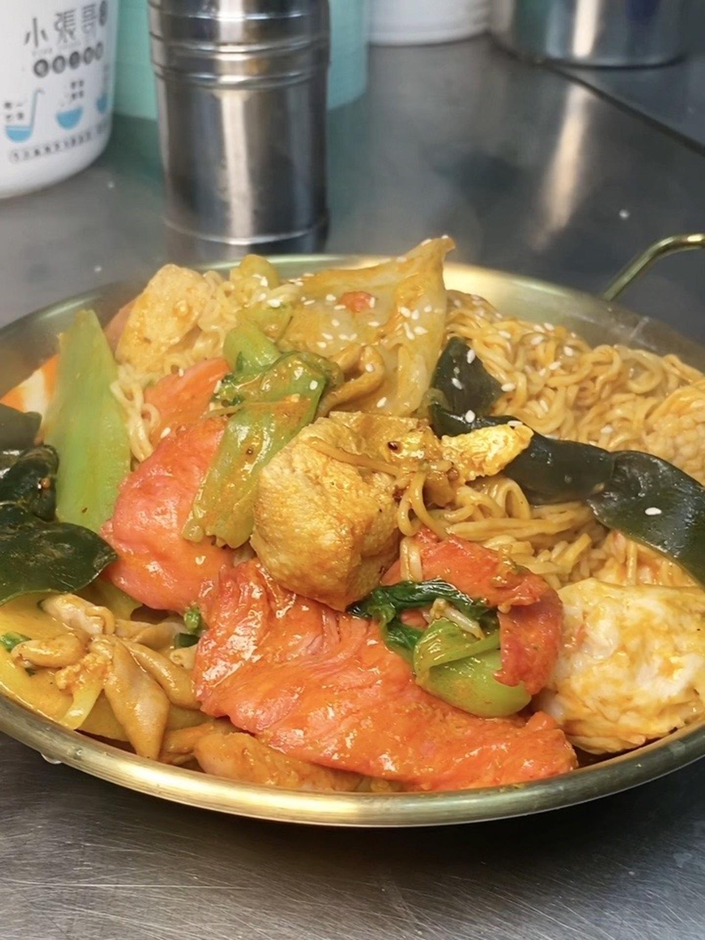 如果你觉得命运齿轮不曾为你转动,不妨问问你自己出发了没有!又一合作店即将落地 开店 夫妻创