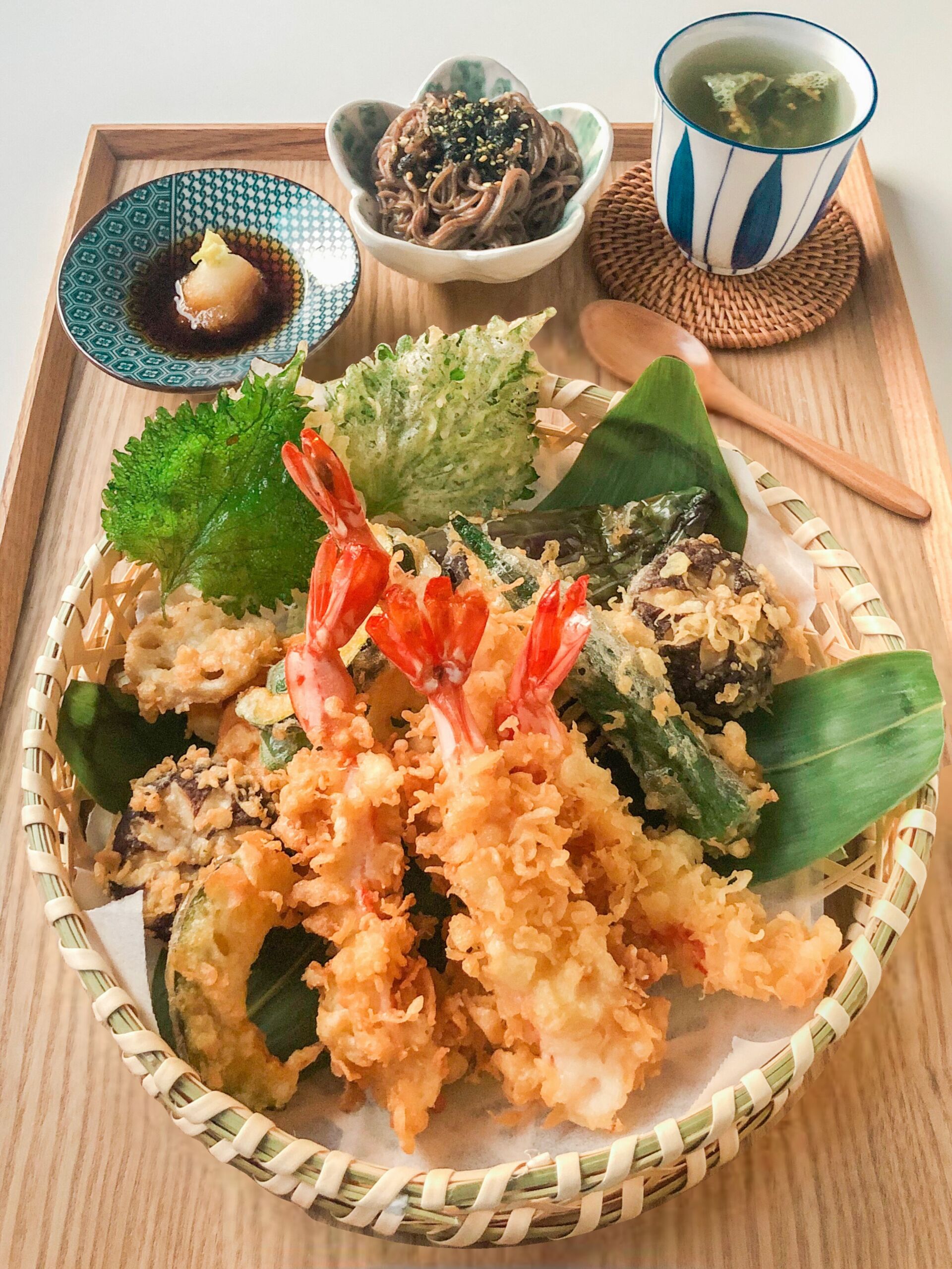 给ta的晚餐日式炸虾什锦天妇罗含酱汁做法