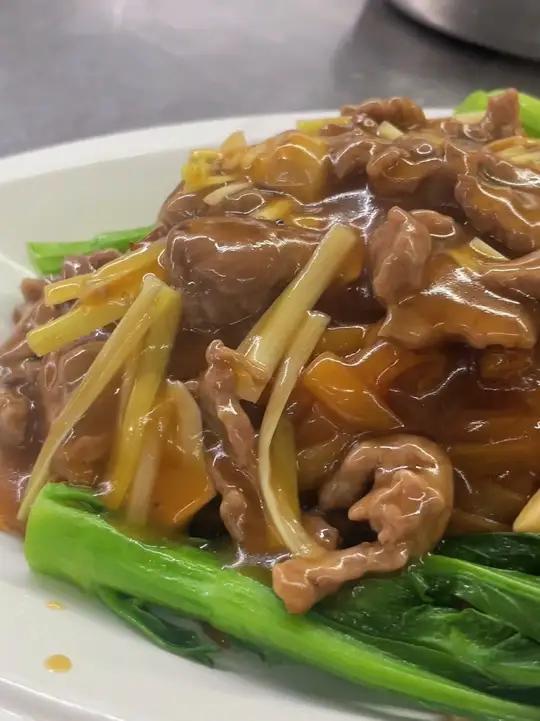 干炒牛河你们看多了,这次来一个湿炒牛河