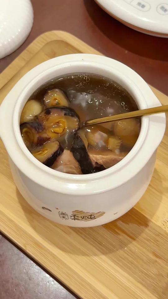 羊肚菌海参汤|备孕期要学会的营养滋补汤